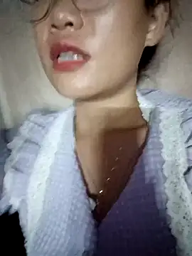 Snapshot of Maimai00 chatting on 10.12.25 Maimai00 online show from 10.12.25