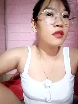 Snapshot of Maimai00 chatting on 10.14.25 Maimai00 online show from 10.14.25