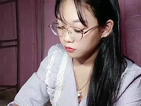 Snapshot of Maimai00 chatting on 11.06.25 Maimai00 online show from 11.06.25