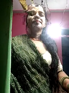 Snapshot of Cutreet chatting on 09.26.25 Cutreet online show from 09.26.25