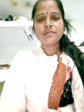 Snapshot of Cutreet chatting on 12.15.25 Cutreet online show from 12.15.25