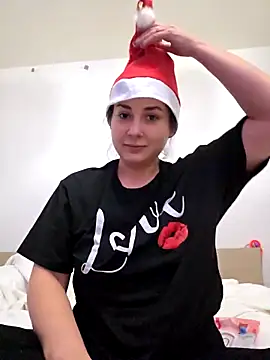 Snapshot of SaraViss20 chatting on 12.19.25 SaraViss20 online show from 12.19.25