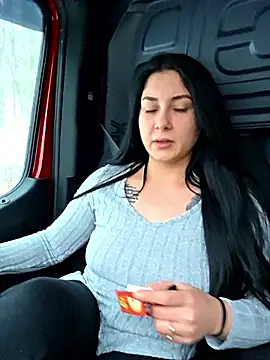 Snapshot of SaraViss20 chatting on 01.15.26 SaraViss20 online show from 01.15.26