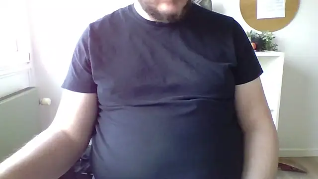 Snapshot of snebold chatting on 04.08.26 snebold online show from 04.08.26