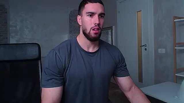 IvanHydee online show from 10.28.25