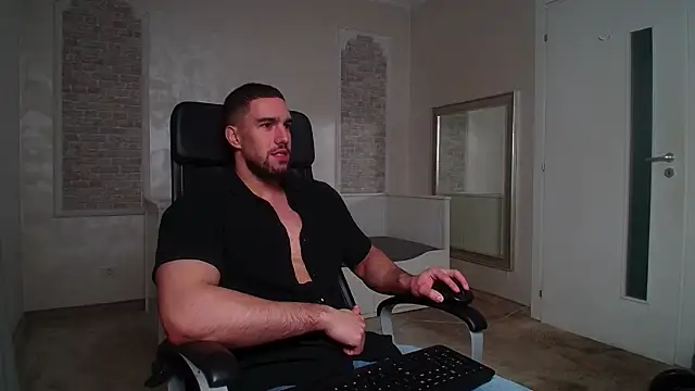 IvanHydee online show from 12.03.25