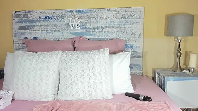 Jess555 online show from 10.10.25