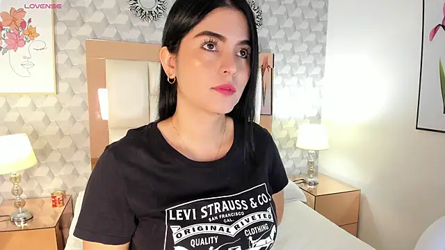 Sasha  sims   online show from 09.14.25