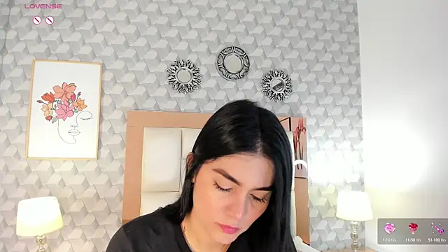 Sasha  sims   online show from 09.19.25