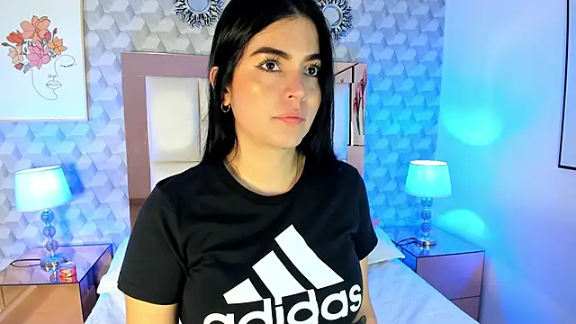 Sasha  sims   online show from 10.07.25