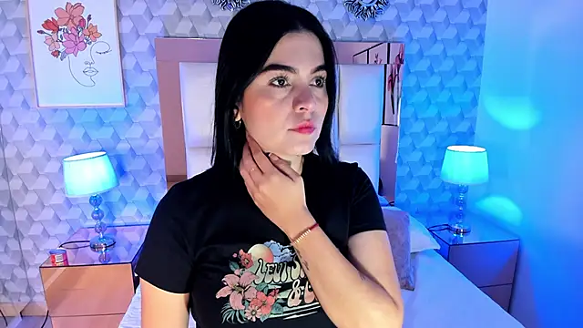 Sasha  sims   online show from 10.09.25