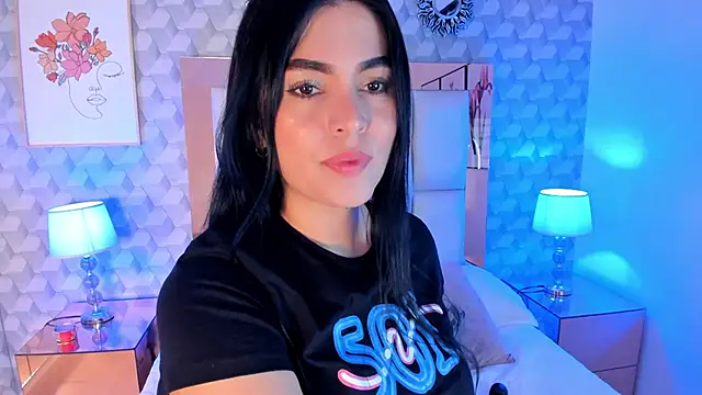 Sasha  sims   online show from 11.12.25