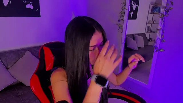 Snapshot of ZoeValencia1 chatting on 06.30.26 ZoeValencia1 online show from 06.30.26