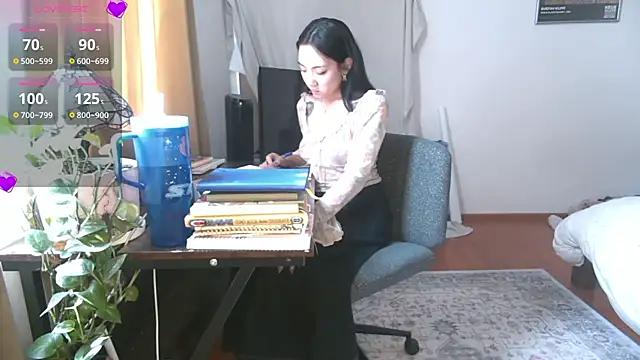 Snapshot of yuzhara chatting on 07.17.26 yuzhara online show from 07.17.26