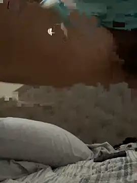 Snapshot of pnwzo chatting on 10.23.25 pnwzo online show from 10.23.25