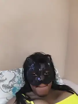 Snapshot of DuCreu chatting on 10.21.25 DuCreu online show from 10.21.25