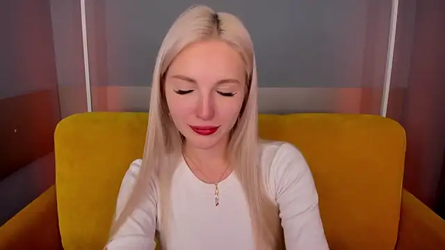 LisaFoxyMe online show from 09.15.25