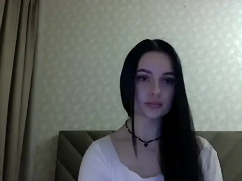 Lulii24 online show from 10.19.25