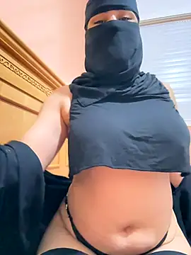  Laiali  online show from 09.23.25