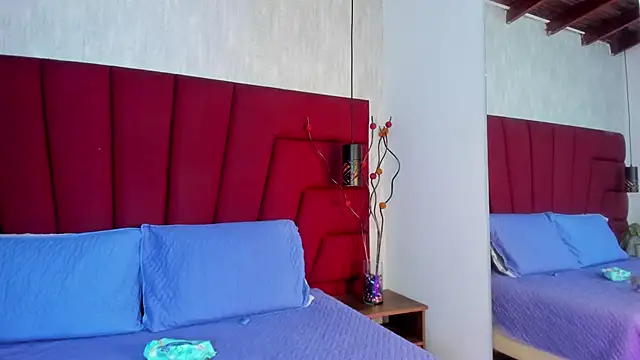 Hisoka 011 online show from 11.13.25