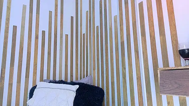 Jennifer Vega1 online show from 02.25.26