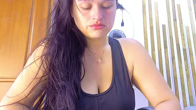 Jennifer Vega1 online show from 05.19.26