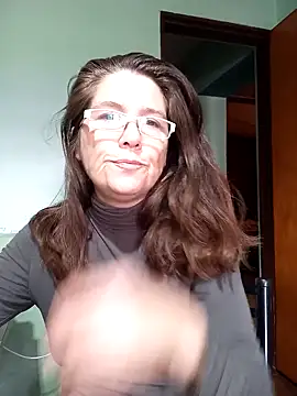 Snapshot of Merida2276 chatting on 09.26.25 Merida2276 online show from 09.26.25