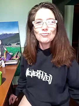 Snapshot of Merida2276 chatting on 10.10.25 Merida2276 online show from 10.10.25