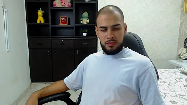 Snapshot of Marcus_Soler chatting on 09.11.25 Marcus Soler online show from 09.11.25