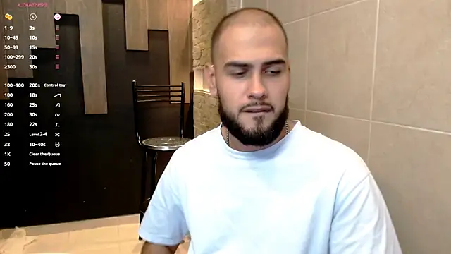 Snapshot of Marcus_Soler chatting on 10.23.25 Marcus Soler online show from 10.23.25