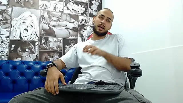 Snapshot of Marcus_Soler chatting on 11.07.25 Marcus Soler online show from 11.07.25