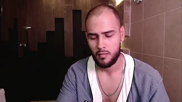 Snapshot of Marcus_Soler chatting on 11.19.25 Marcus Soler online show from 11.19.25