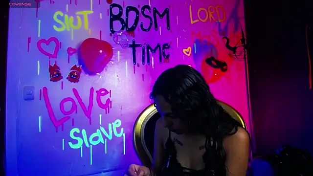 Snapshot of Sweettpleasure chatting on 10.12.25 Sweettpleasure online show from 10.12.25