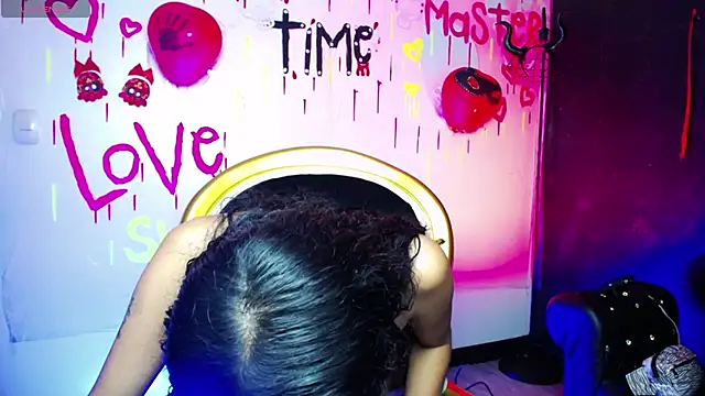 Snapshot of Sweettpleasure chatting on 10.23.25 Sweettpleasure online show from 10.23.25