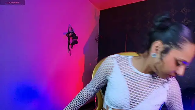 Sweettpleasure online show from 02.11.26