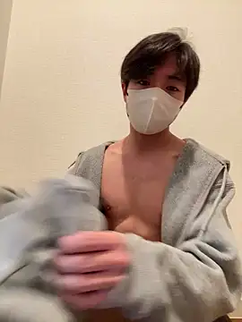 Yuma0718 online show from 04.25.26