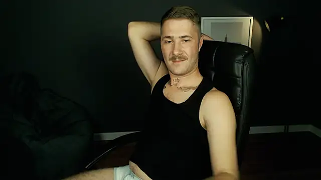 Snapshot of Mr_At_ chatting on 09.17.25 Mr At  online show from 09.17.25