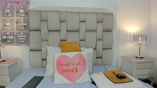 frehia dimou online show from 10.07.25