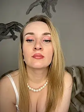 KiraBerht online show from 03.25.26