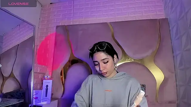 Niina Sissy online show from 03.18.26