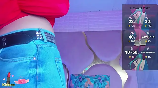 Snapshot of Niina_Sissy chatting on 04.19.26 Niina Sissy online show from 04.19.26