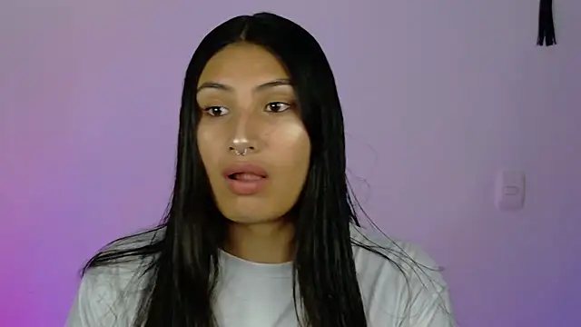 Snapshot of Linda_andrew chatting on 02.27.26 Linda andrew online show from 02.27.26