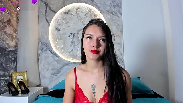 RoxanaBorns  online show from 11.23.25