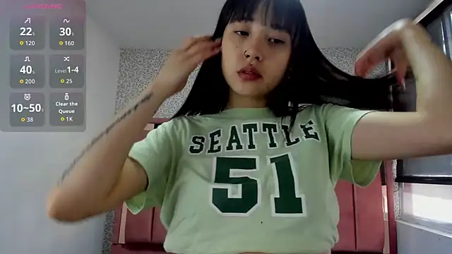 Snapshot of Hanna_Lee__ chatting on 09.12.25 Hanna Lee online show from 09.12.25