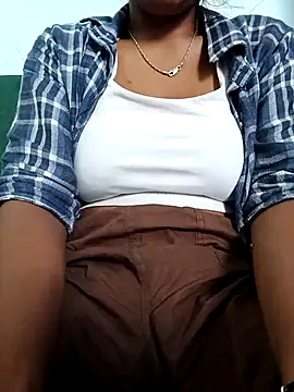 Snapshot of kissujaan chatting on 10.09.25 kissujaan online show from 10.09.25