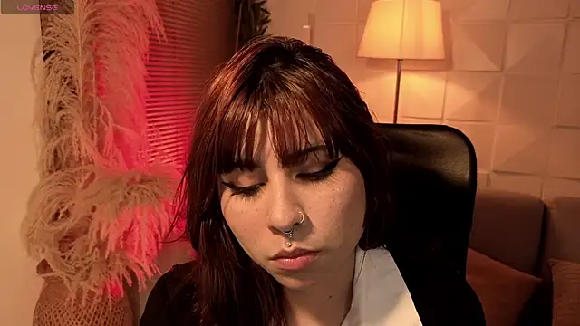 Snapshot of GaiaJoness chatting on 09.08.25 GaiaJoness online show from 09.08.25