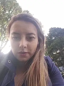 Snapshot of Scarlett_Pink_Rose chatting on 11.19.25 Scarlett Pink Rose online show from 11.19.25