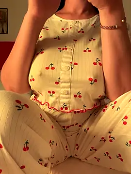 OnlyRima online show from 10.15.25