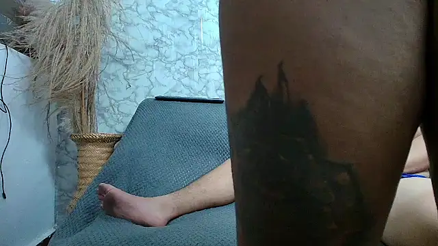 Snapshot of naomi_campbel_ chatting on 11.16.25 naomi campbel online show from 11.16.25