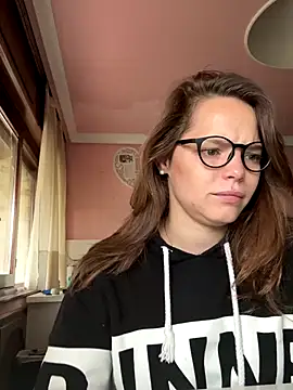 Snapshot of Wildmaca chatting on 10.31.25 Wildmaca online show from 10.31.25